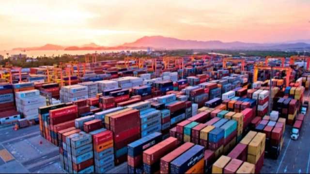 El Gobierno reduce impuestos a más de 1000 productos importados